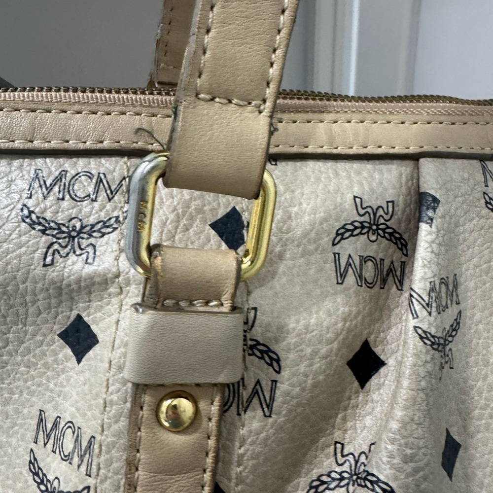 MCM Beige Monogram Tote - Picture 4 of 9